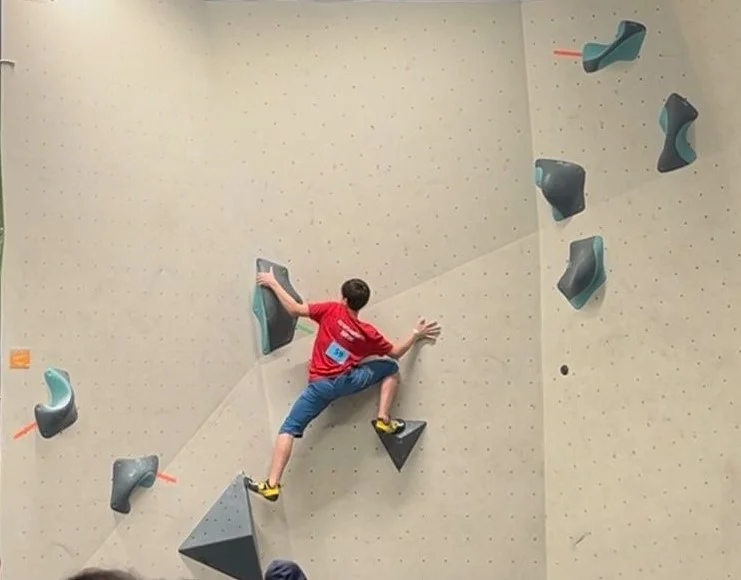 Moritz Varnhorn in einem Boulder | © DAV / WKT