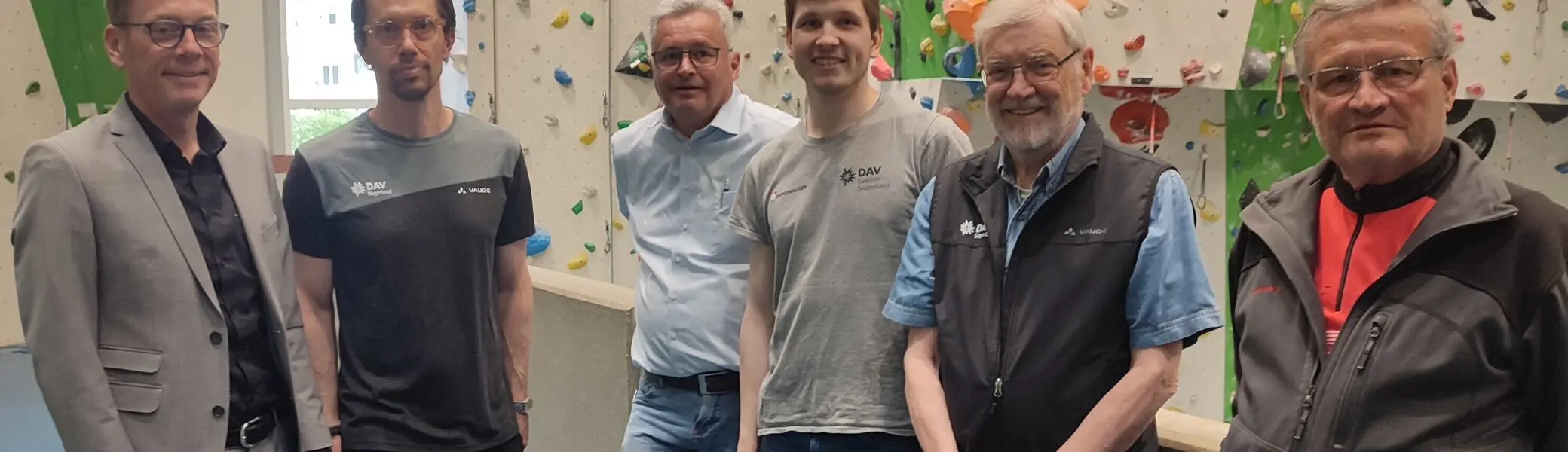 neuer Vorstand: Sebastian Plumhof, Rene Varnhorn, Konrad Thannbichler, Jonathan Mende, Ullrich Georgi, Hubert Farnschläder | © DAV Siegerland