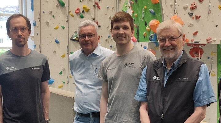 neuer Vorstand: Sebastian Plumhof, Rene Varnhorn, Konrad Thannbichler, Jonathan Mende, Ullrich Georgi, Hubert Farnschläder | © DAV Siegerland