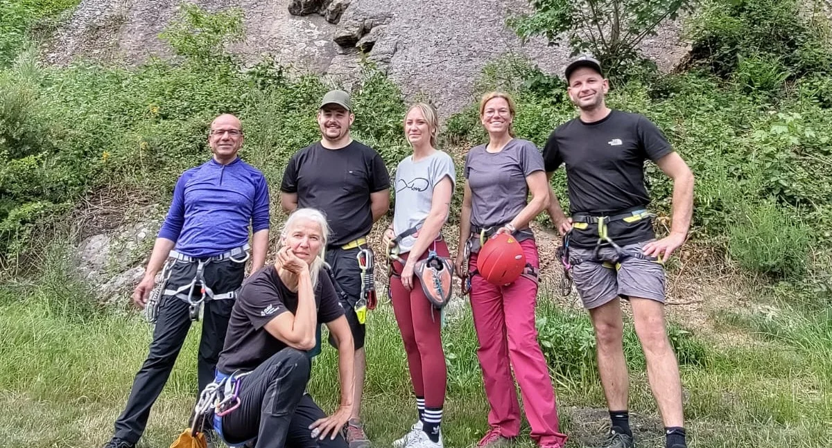 DAV Outdoorkletterkurs im Klettergebiet Werdohl | © Gudrun Plumhof