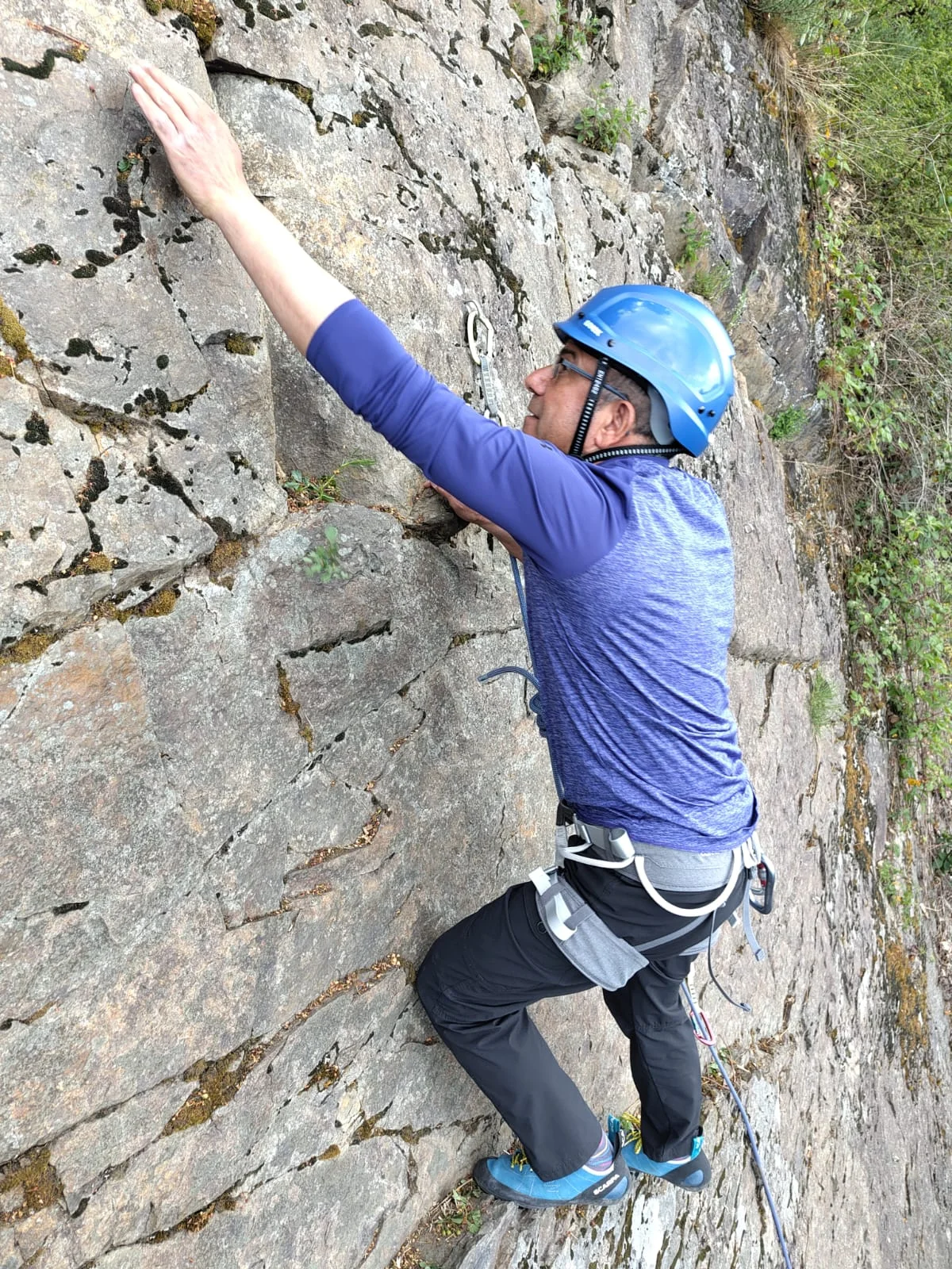 DAV Outdoorkletterkurs im Klettergebiet Werdohl | © Gudrun Plumhof