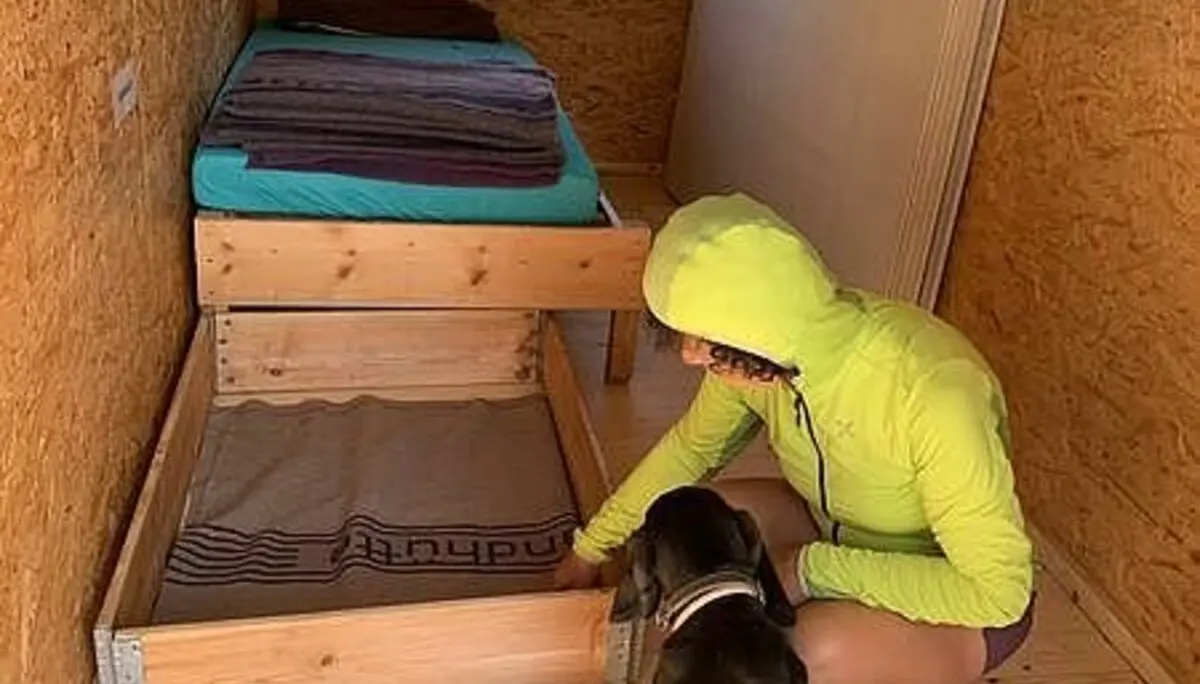 Sektion Siegerland Siegerlandhütte mit Hund | © Sektion Siegerland