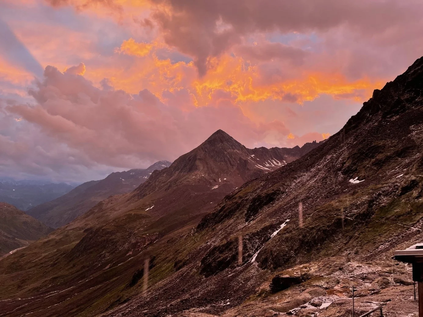 Arbeitseinsatz auf der Siegerlandhütte 2025 | © Julia Bieler